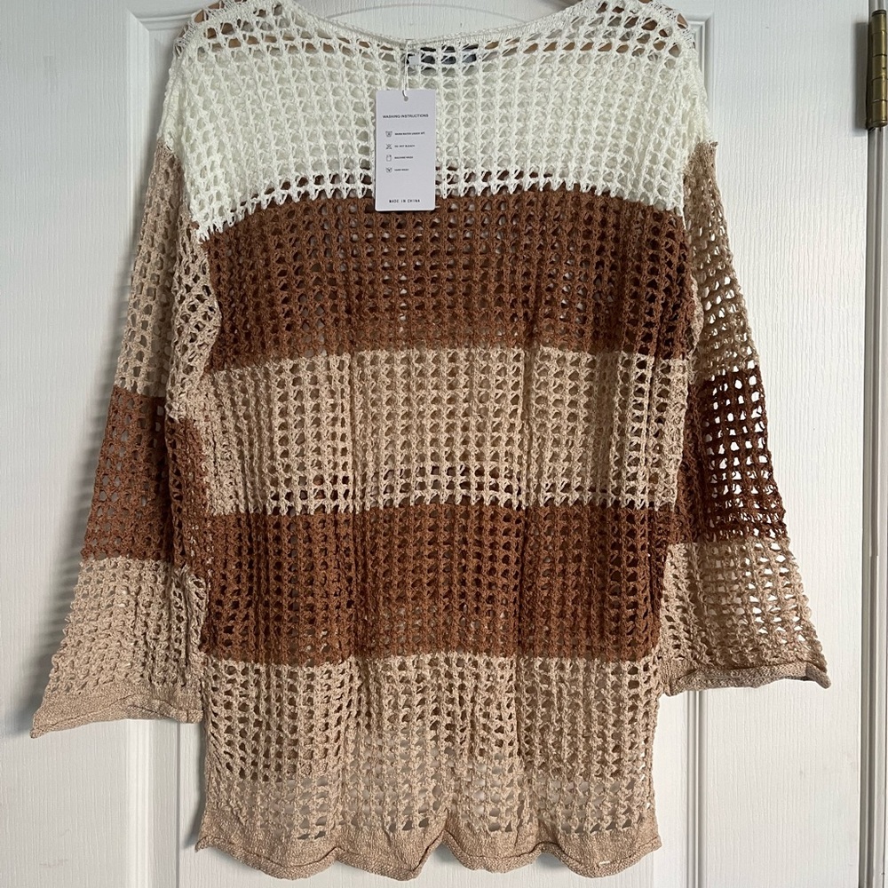 LAST CHANCE! NWT Crochet Top - Picture 2 of 3